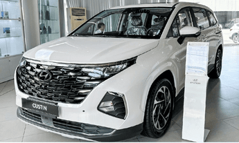 Ô tô giảm giá cả trăm triệu đồng, nhu cầu mua xe mới của người dân tăng mạnh